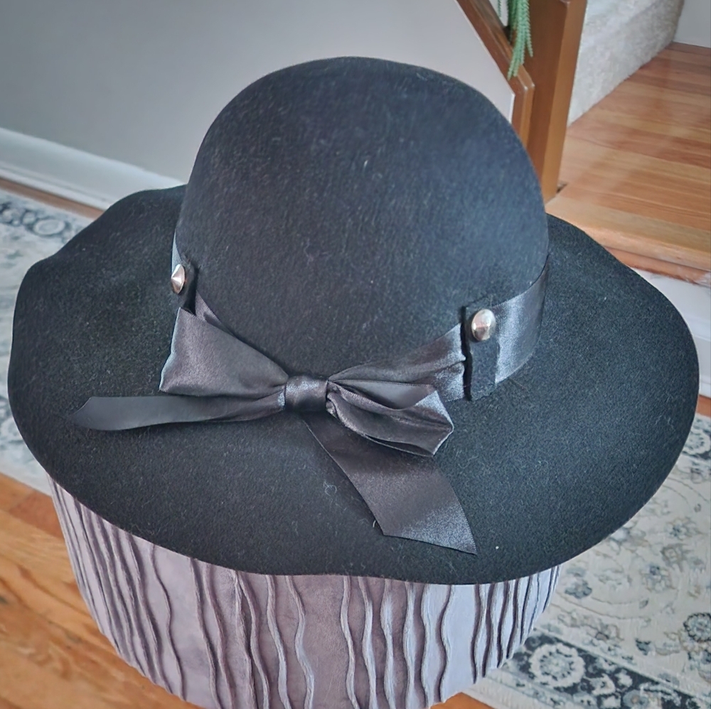 Wool hat